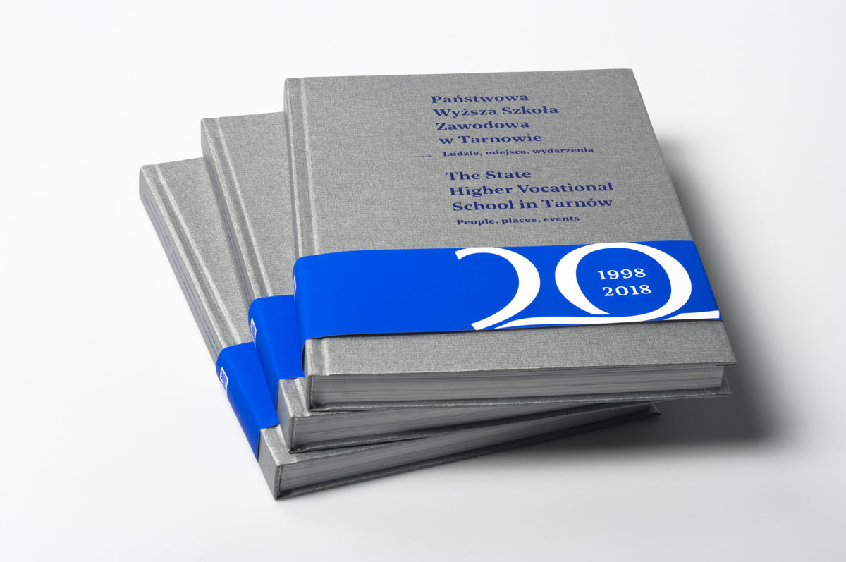 Wydawnictwo jubileuszowe - PWSZ Tarnow - projekt i druk książki